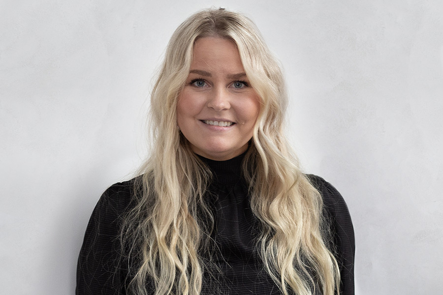 ih-emelie-v4